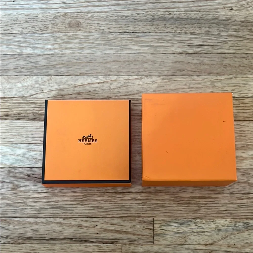 Hermès small Orange Gift Box -